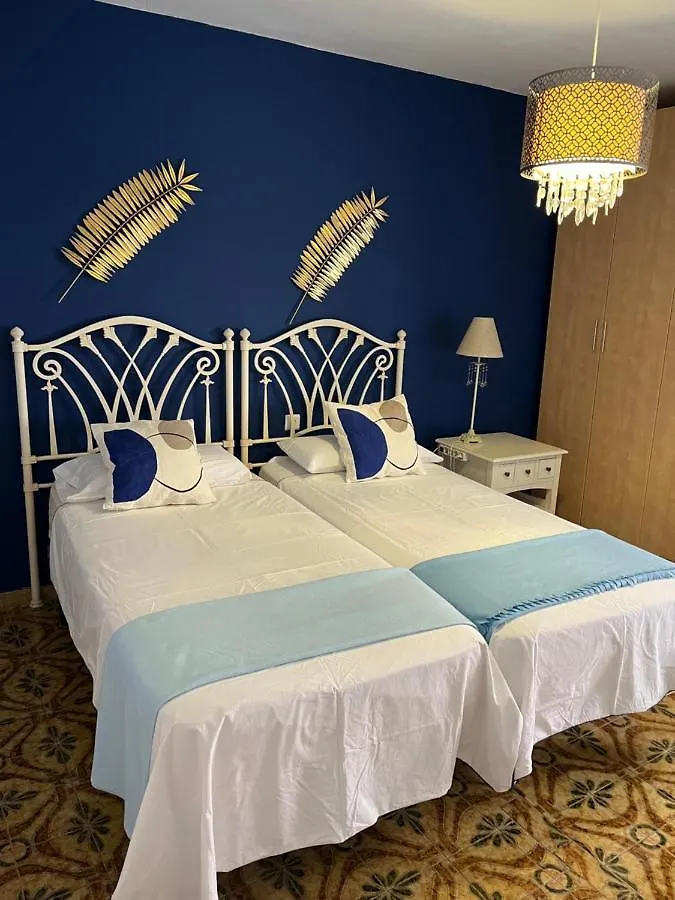 CORNELIA'S HOME 1B primera línea de playa Los Cristianos  0*, Los Cristianos (Tenerife) España